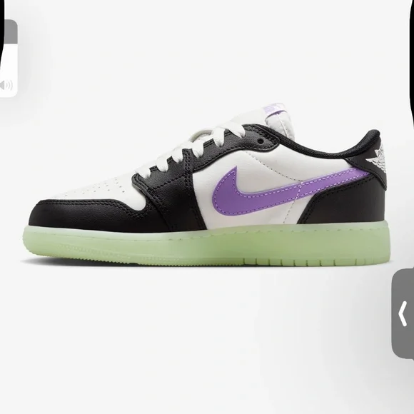 Jordan Retro 1 Low OG UNI2 kids shoes size 2Y - Picture 6 of 8